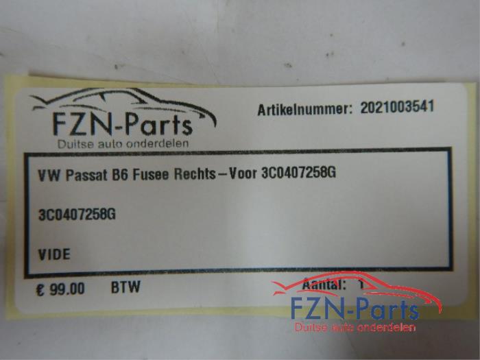 VW Passat B6 Fusee Rechts-voor