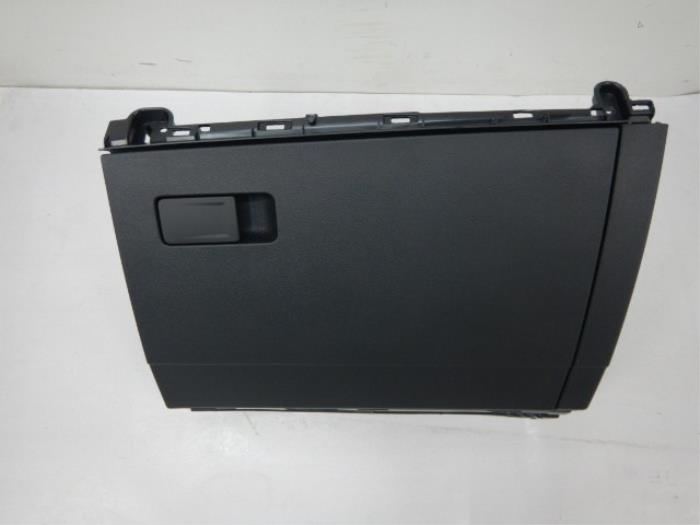 VW Golf 8 Dashboard Kast Zonder slot