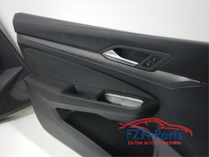 VW Golf 8 Variant Interieur Stof Alcantara Memory Voorstoelen Elektrisch Verstelbaar en VerwarmbaarGeen AirbagsPast ook in Hatchback, alleen deurpanelen achterzijde niet 1.5 eTSI 143268 01-12-2020 07-03-2024
1.5 TSI 141854 01-08-2020 07-03-2024
2.0 TSI 4motion 145038 01-06-2021 07-03-2024
2.0 TDI 141859 01-08-2020 07-03-2024
2.0 TDI 4motion 146243 01-06-2021 07-03-2024
2.0 TSI 145036 01-06-2021 07-03-2024
1.0 eTSI 142894 01-09-2020 07-03-2024
2.0 GTI 141858 01-09-2020 19-11-2023
1.5 TGI 144886 01-09-2020 07-03-2024
2.0 TSI R 4motion