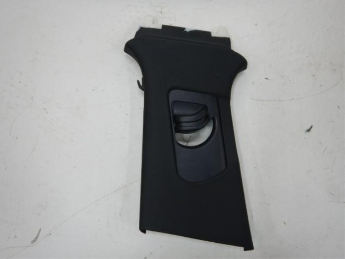 B-stijl afdekkap links Audi A3 (22732932)