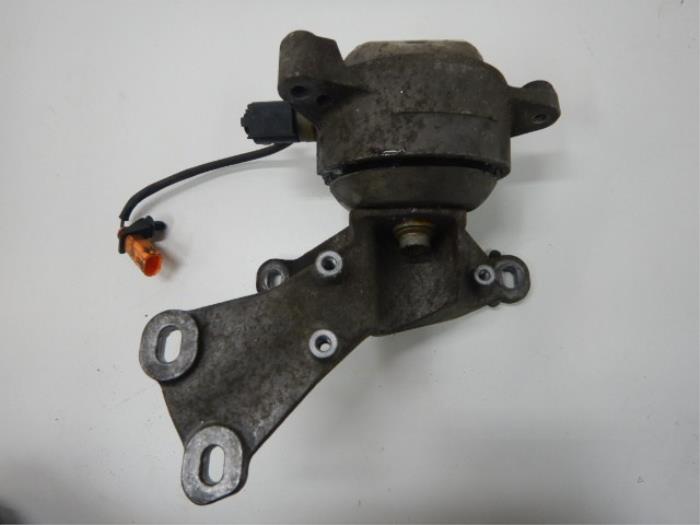 Motorsteun Audi A8 (22736603)