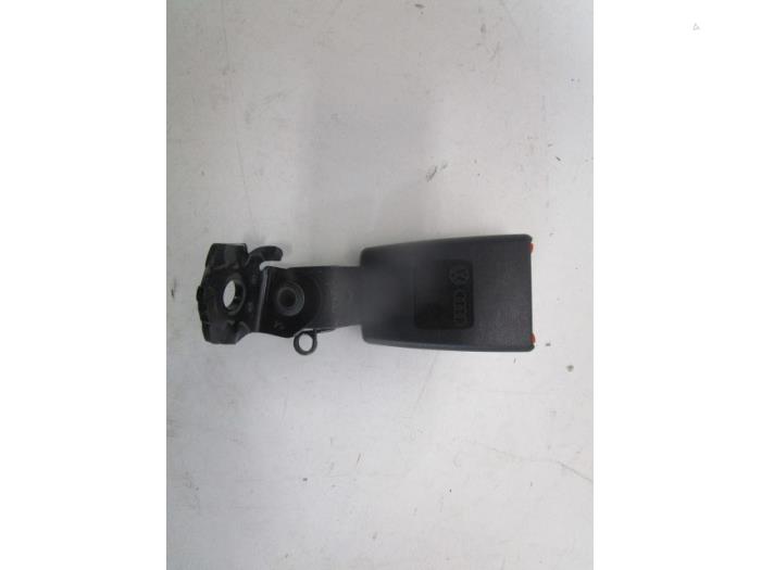 Audi A6 4G8 Gordelspanner Achterzijde