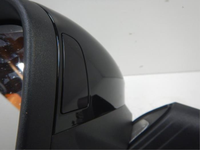 VW Golf 8 Facelift Spiegel Links Camera