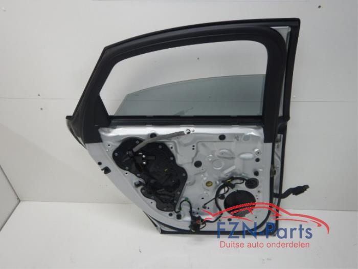 Portier 4Deurs links-achter Audi A8 (22743245)