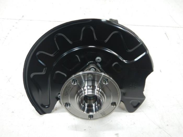 VW Caddy 2K8 Fusee Links-Voor Fusee Wiellager