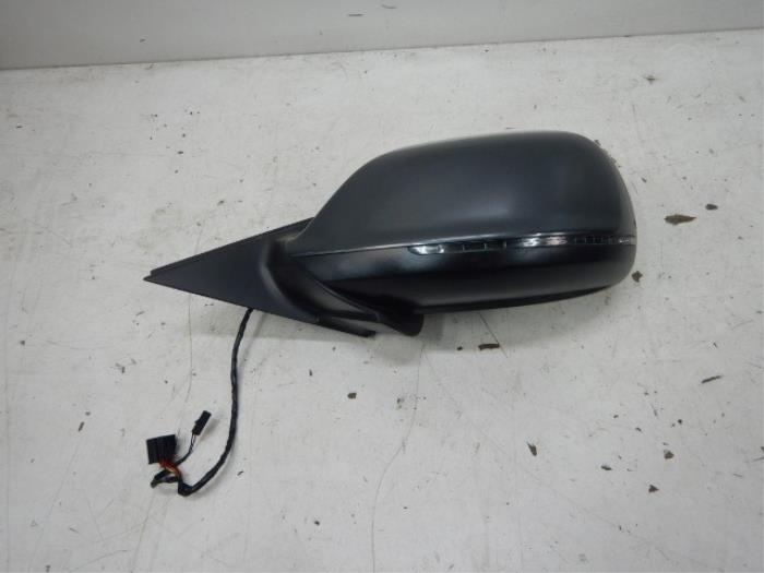Audi Q5 8R0 Spiegel Links L Side-assist