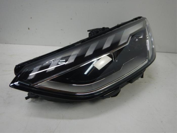 Audi A4 8W Facelift Koplamp Links