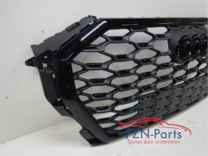 Audi Q3 83F S-Line Grille Hoogglans Zwart
