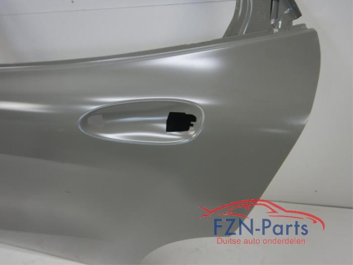 Portier 4Deurs links-achter Mercedes GLA (22738860)