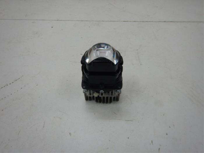 VW Polo 2G Xenon Lens