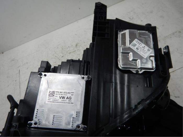 VW Tiguan 5NL VOLLED Koplamp Rechts