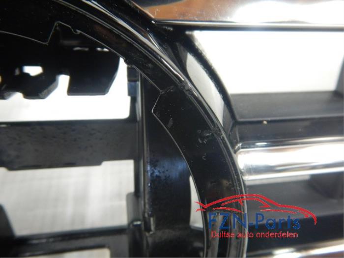 VW Passat B8 Facelift Grille Chrome
