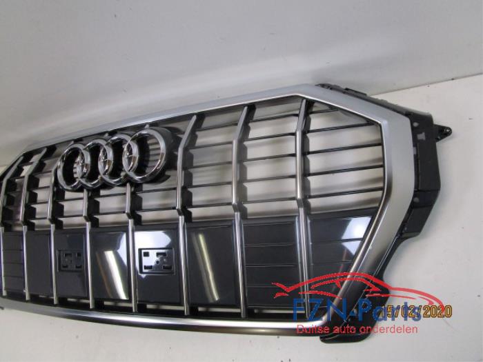 Grille Audi Q3 (22726702)