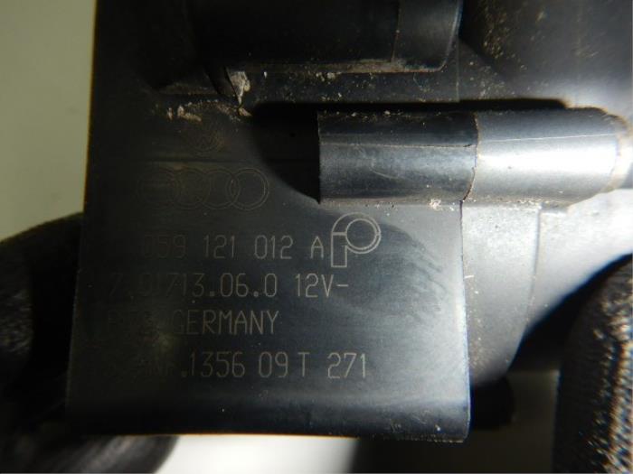 Extra waterpomp Audi A6 (22729255)