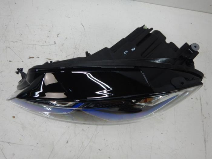 VW Golf 7 GTE Facelift Xenon LED Links