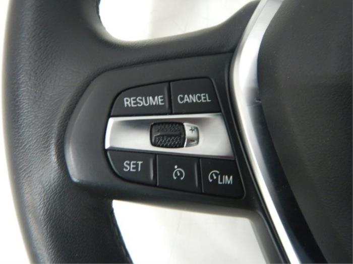 Koplamp links Skoda Octavia (22721828)