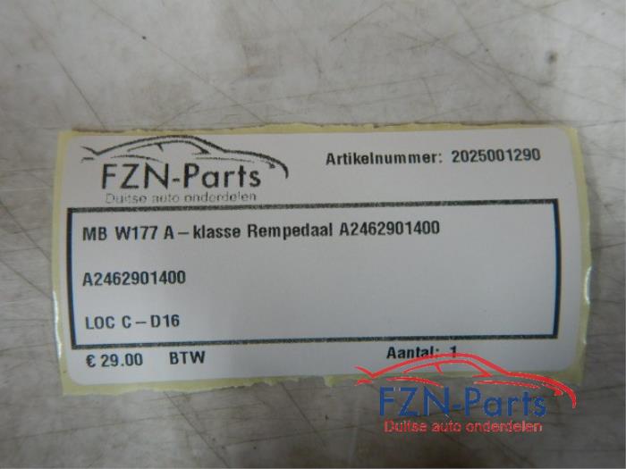 Mercedes-Benz A-Klasse W177 Rempedaal