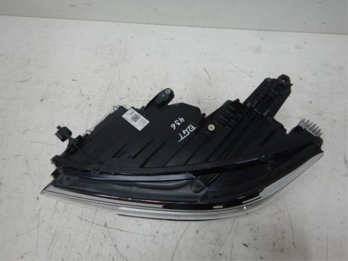 VW Passat B8 Facelift Matrix IQ-Light Koplamp Links