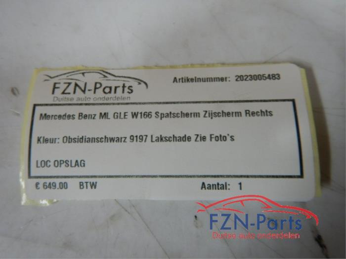 Mercedes Benz ML W166 Spatscherm Zijscherm Rechts