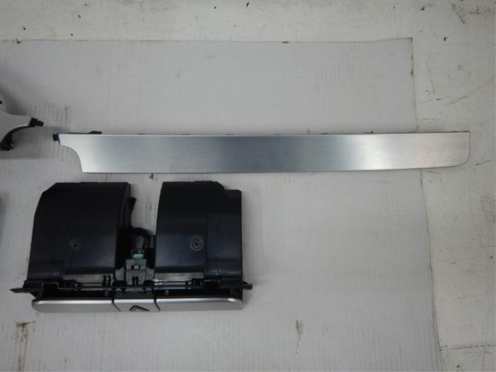 VW Passat 3C8 Inleg Dashboard Grijs Aluminium Look