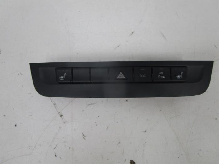 Middenconsoles Mercedes A-Klasse (22742268)
