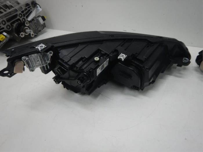 Koplampset links+rechts Volkswagen Golf (22723366)