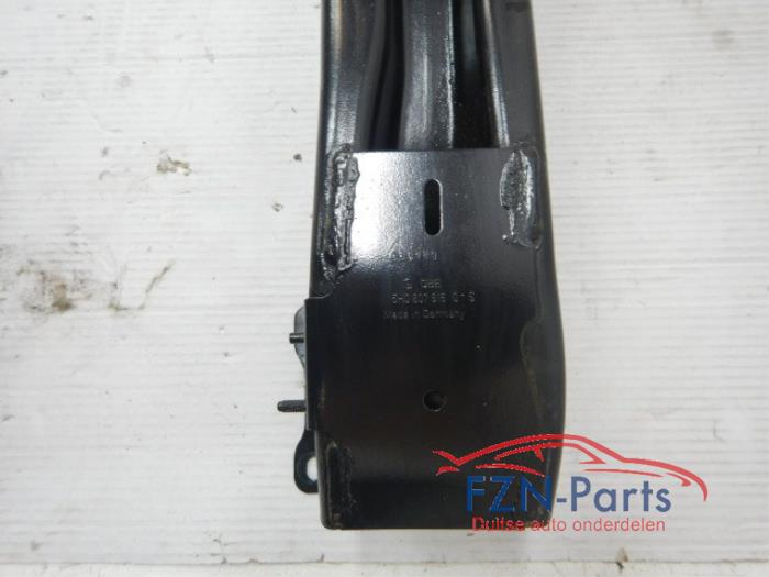Bumperframe achter Volkswagen Golf (22743918)