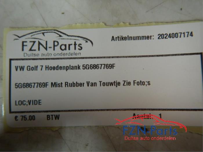 VW Golf 7 Hoedenplank