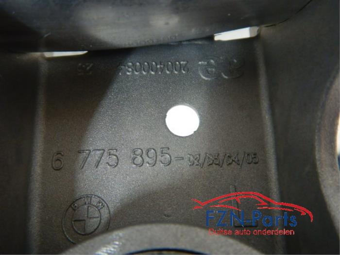 Subframe BMW M8 (22726258)