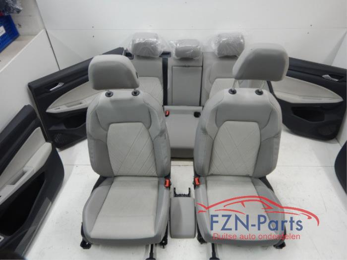 Bekleding Set (compleet) Volkswagen Golf (22738493)