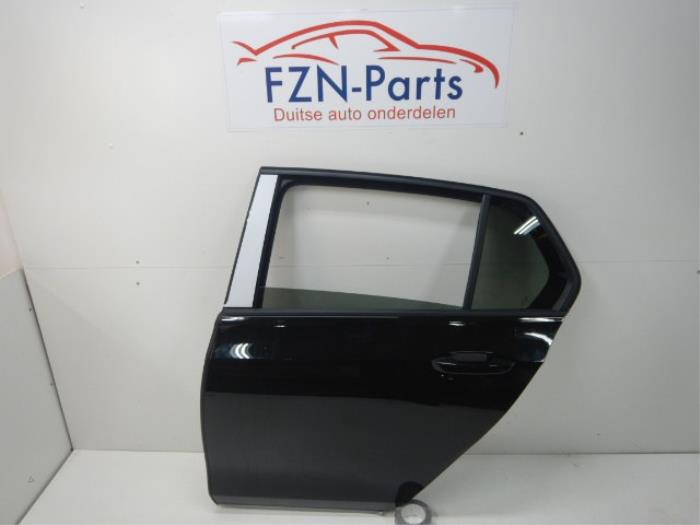 VW Golf 8 Portier Links-Achter LY9T Kleur: LY9 2.0 TSI R 4motion