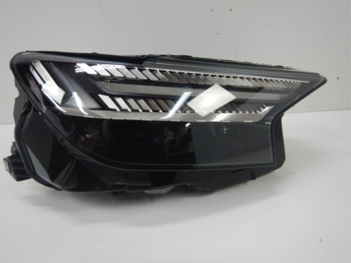 Audi Q4 E-Tron LED Matrix Koplamp Rechts