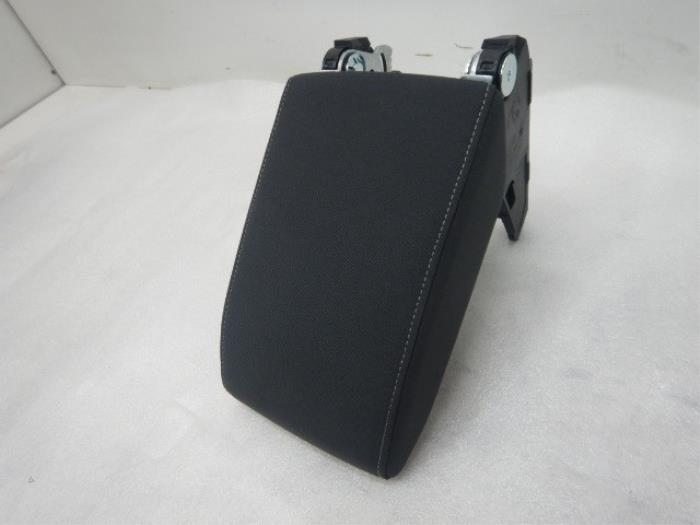 VW Golf 8 Armsteun Stof Wit Stiksel