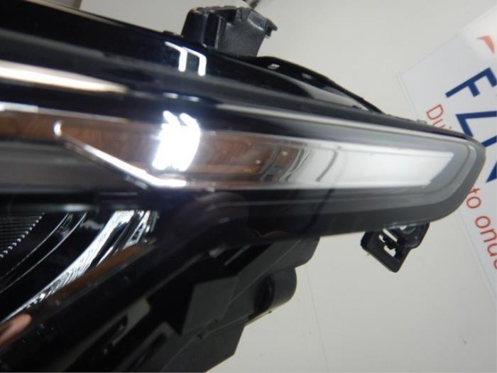 VW Golf 8 LED Koplamp Links L