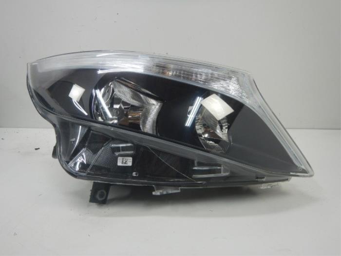 MB Vito A447 Koplamp Rechts Halogeen H7 Rechts R