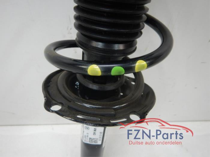 VW Passat B8 Veerpoot Links/Rechts-Voor