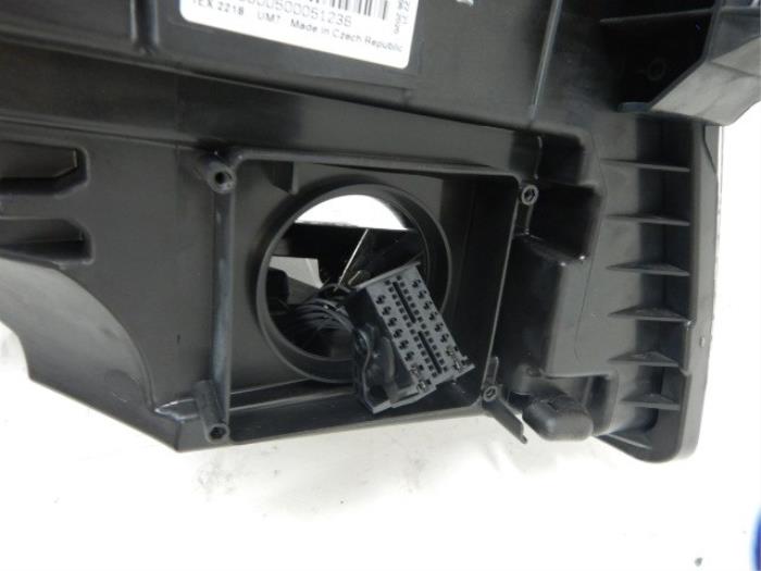 Koplamp links Volkswagen Crafter (22721420)