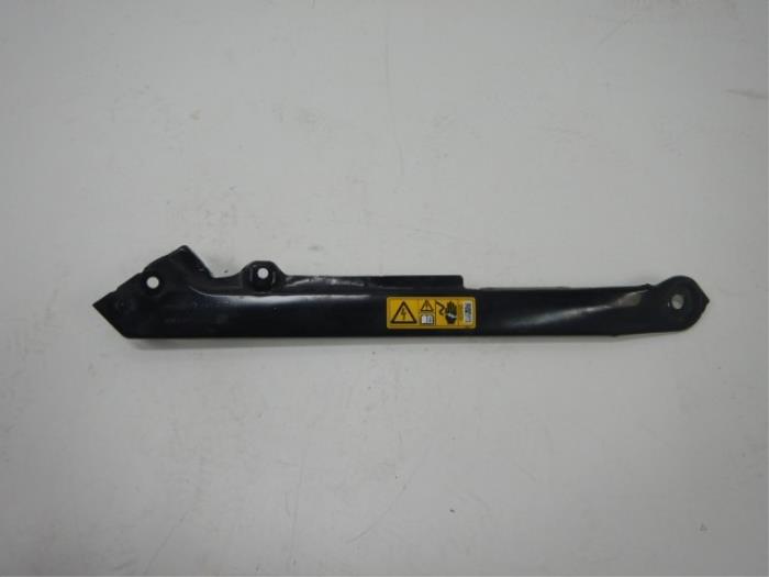 Koplampframe links Volkswagen Golf (22738728)