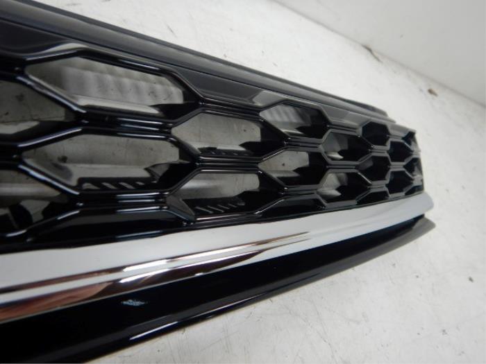 Grille Volkswagen Golf (22726643)