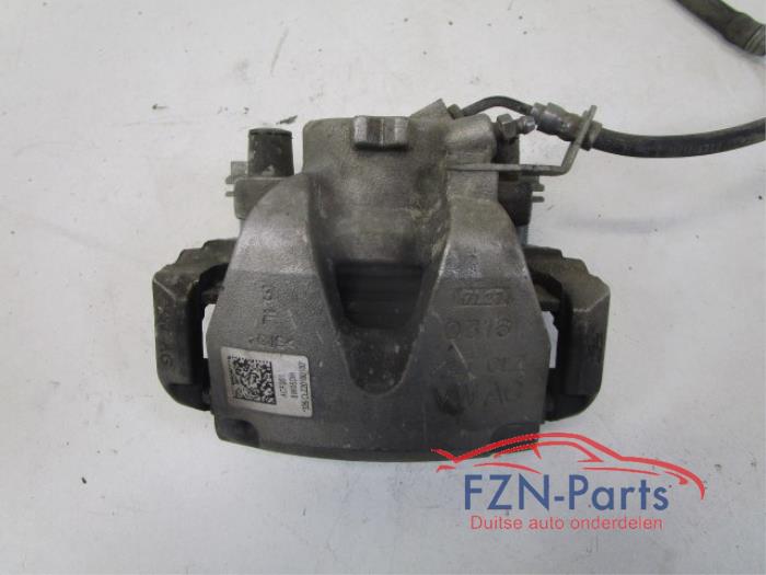 Remklauw (Tang) rechts-voor Audi A4 (22742742)
