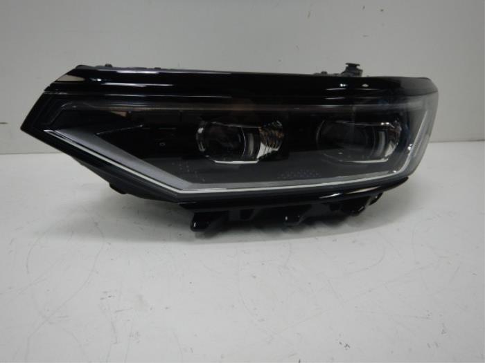 VW Passat B8 Facelift Matrix IQ-Light Koplamp Links