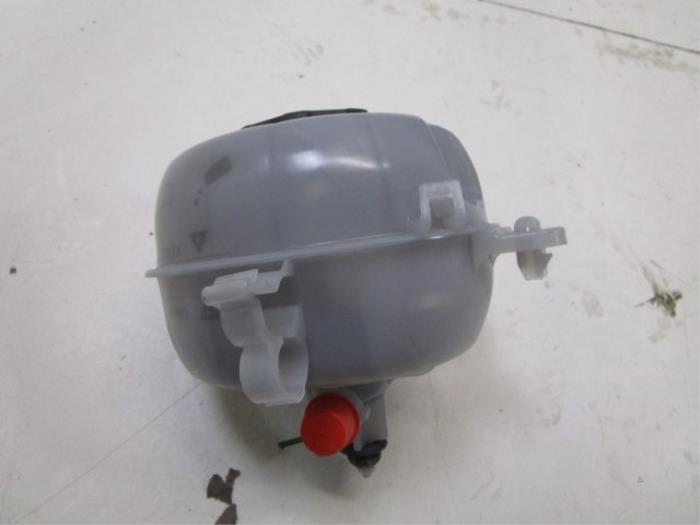 Ruitensproeiertank voor Audi A7 (22743138)