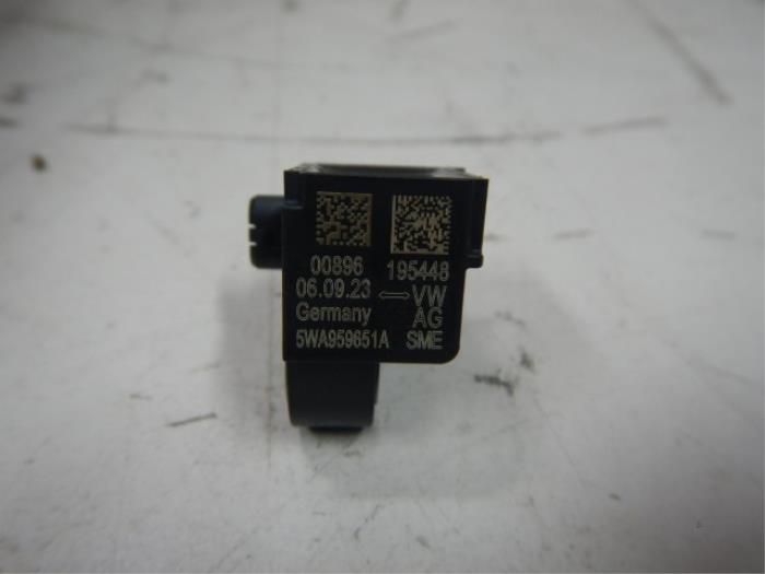 VW Golf 8 Crashsensor