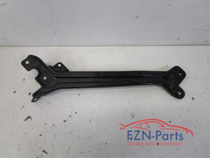 Koplampframe links Skoda Superb (22738990)