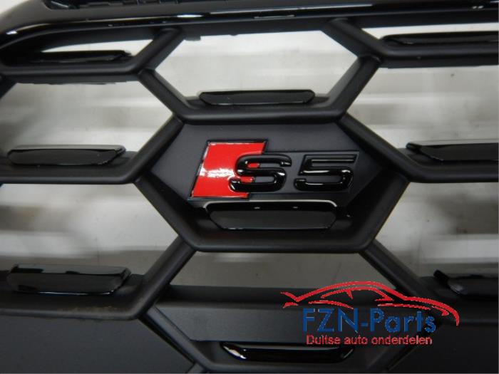 Audi S5 8W Facelift Grille Grill Hoogglans Zwart PDC Camera