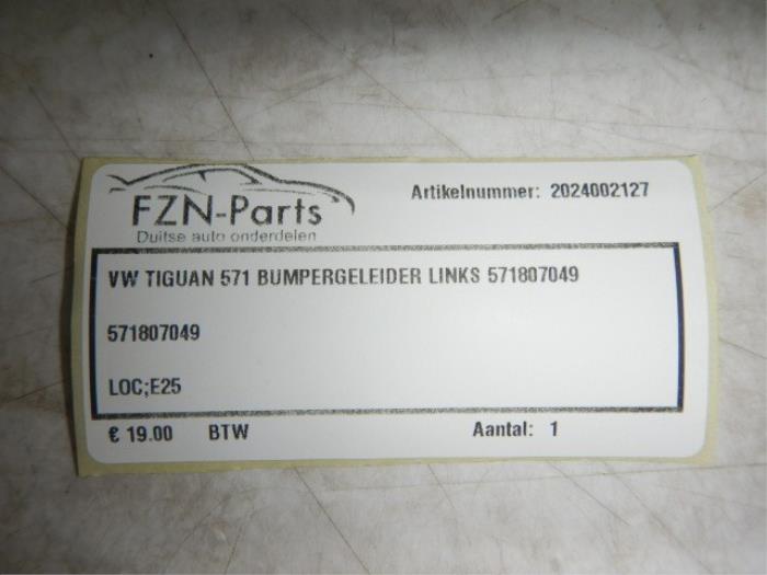 VW Tiguan 571 Bumpergeleider Links Voorzijde