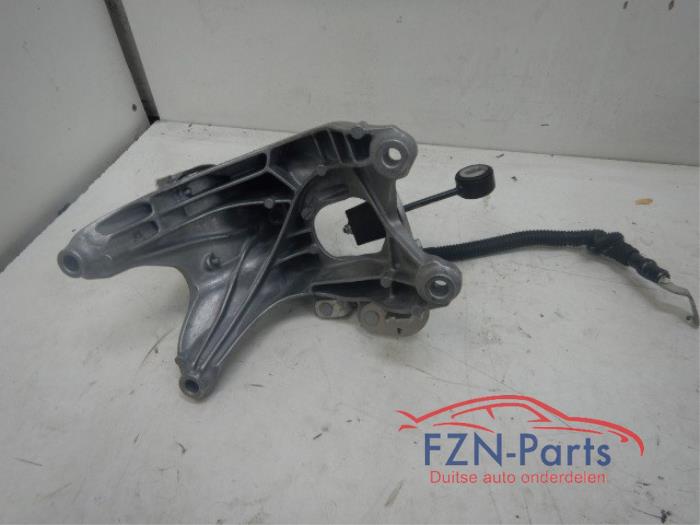 Audi A4 Motorsteun