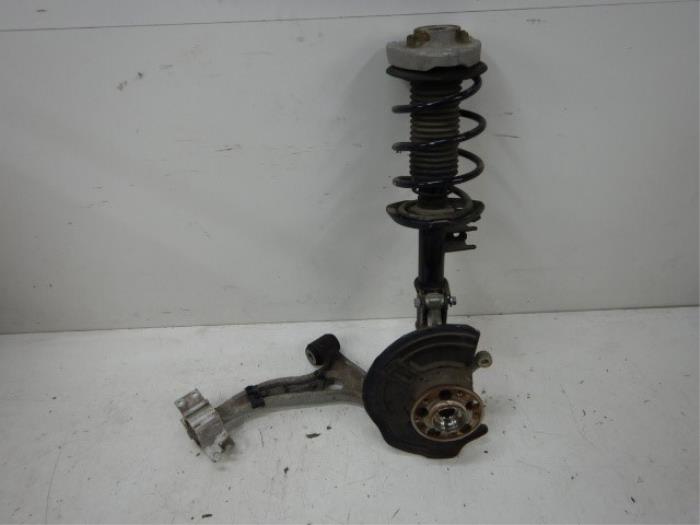 Fusee rechts-voor Mercedes B-Klasse (22729895)