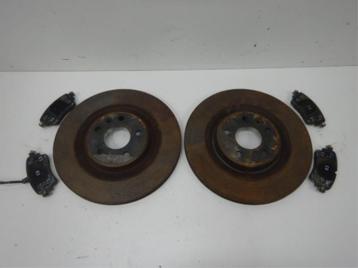 Audi A4 8W remset remschijven remblokken achterzijde 330MM