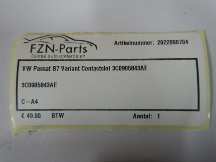 VW Passat B7 Variant Contactslot